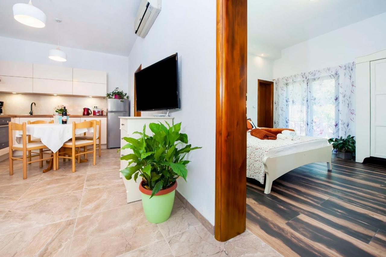 Apartments Karmen Rovinj Ngoại thất bức ảnh