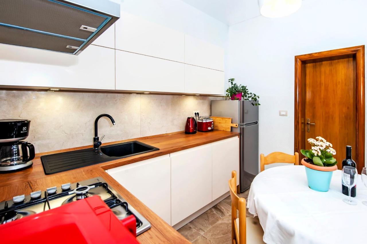 Apartments Karmen Rovinj Ngoại thất bức ảnh
