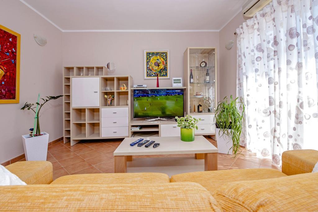 Apartments Karmen Rovinj Ngoại thất bức ảnh