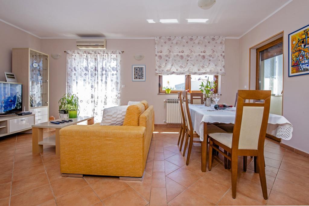 Apartments Karmen Rovinj Ngoại thất bức ảnh