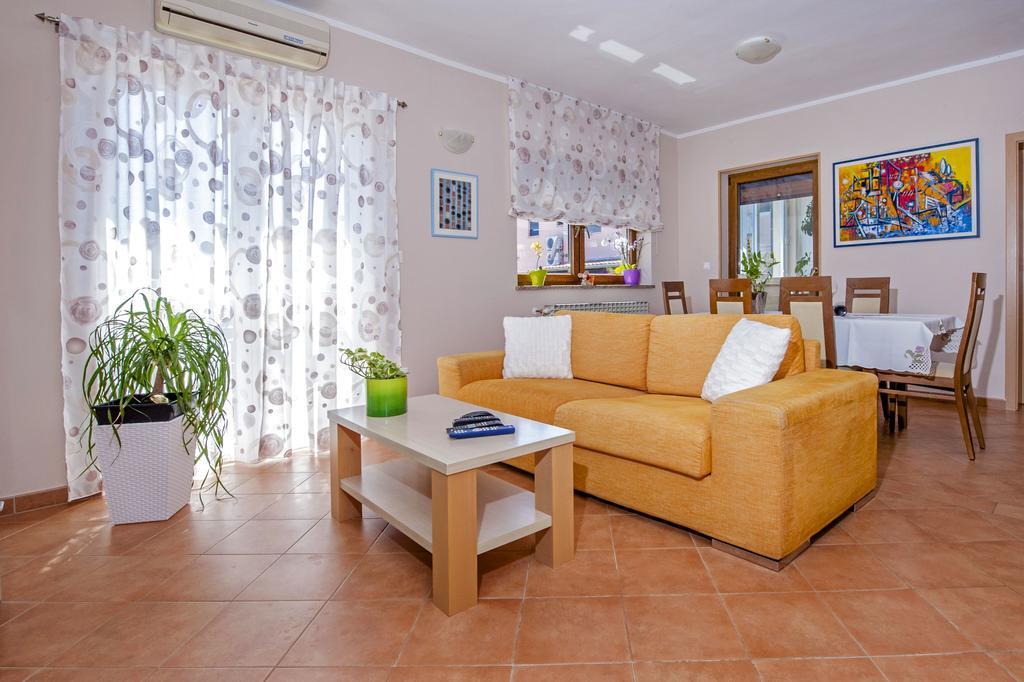 Apartments Karmen Rovinj Ngoại thất bức ảnh