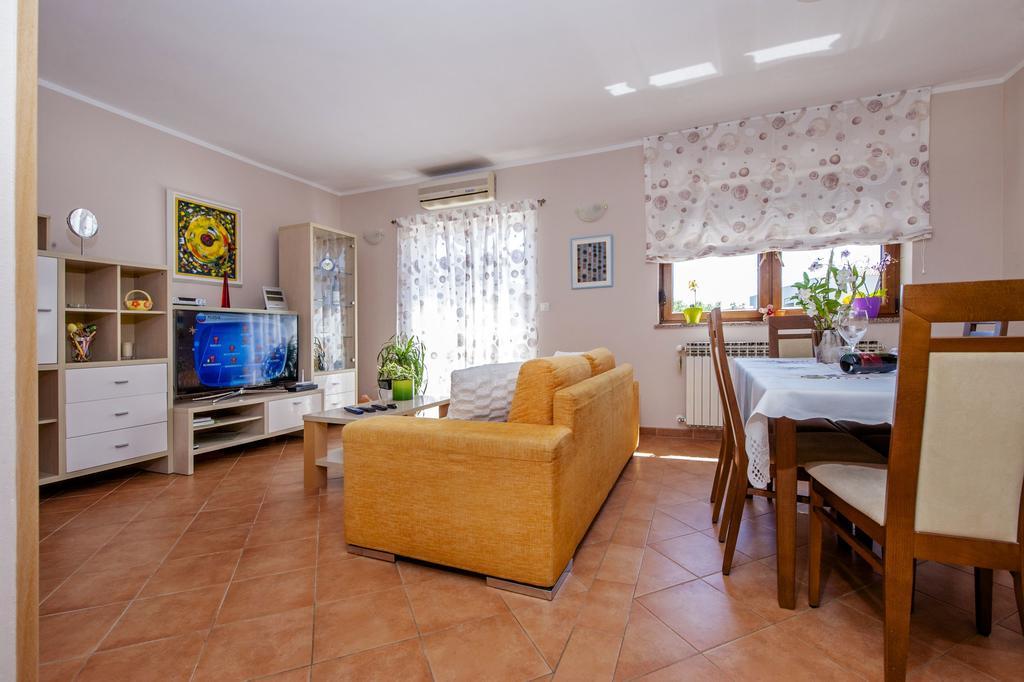 Apartments Karmen Rovinj Ngoại thất bức ảnh
