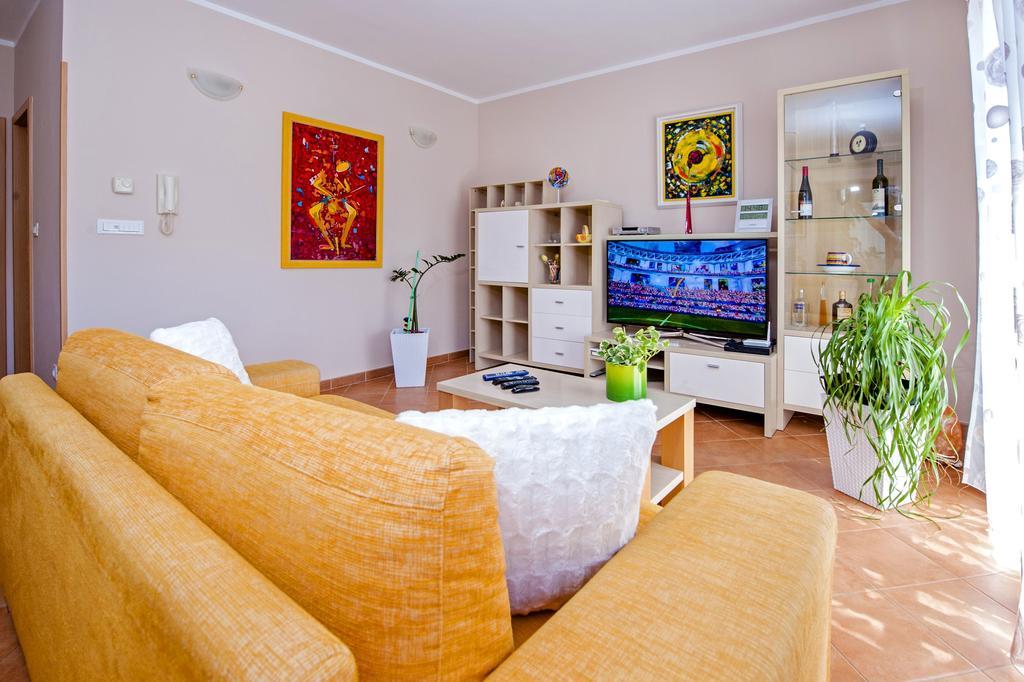 Apartments Karmen Rovinj Ngoại thất bức ảnh