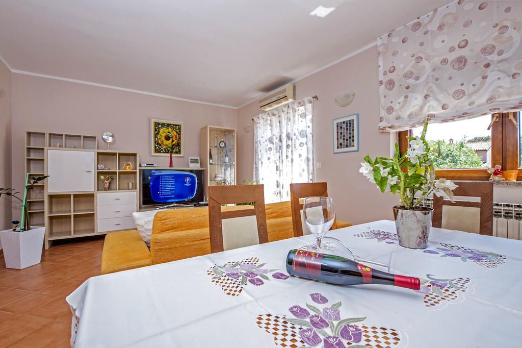 Apartments Karmen Rovinj Ngoại thất bức ảnh
