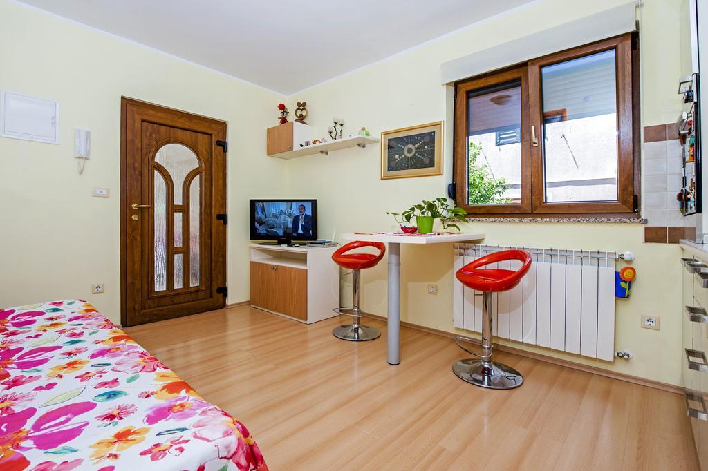 Apartments Karmen Rovinj Ngoại thất bức ảnh