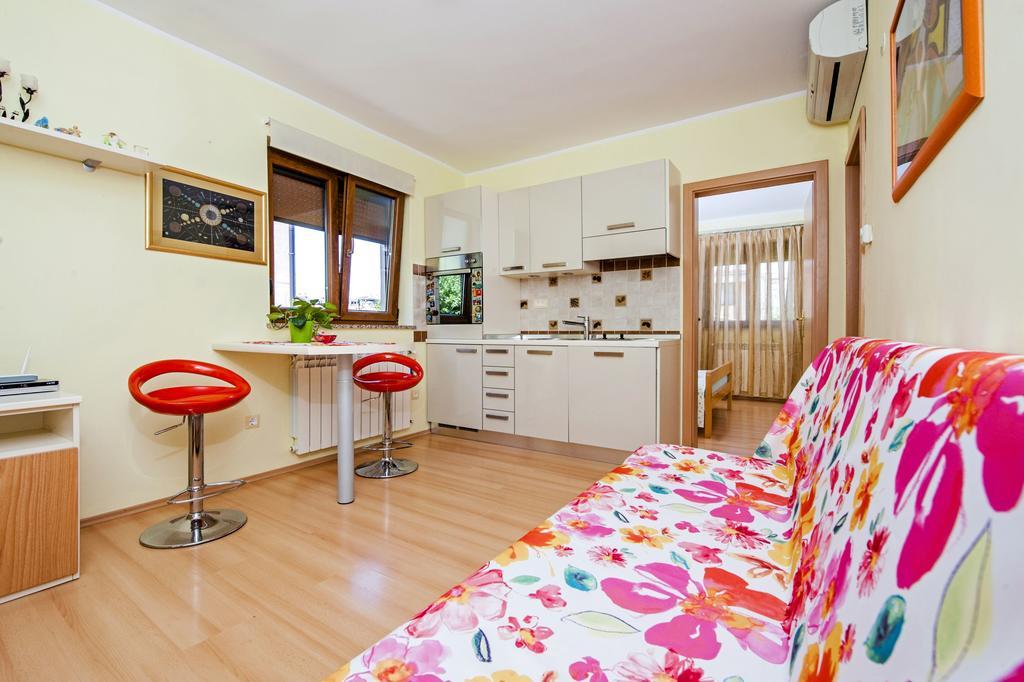 Apartments Karmen Rovinj Ngoại thất bức ảnh